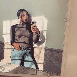 Meet your Posher, Shontice